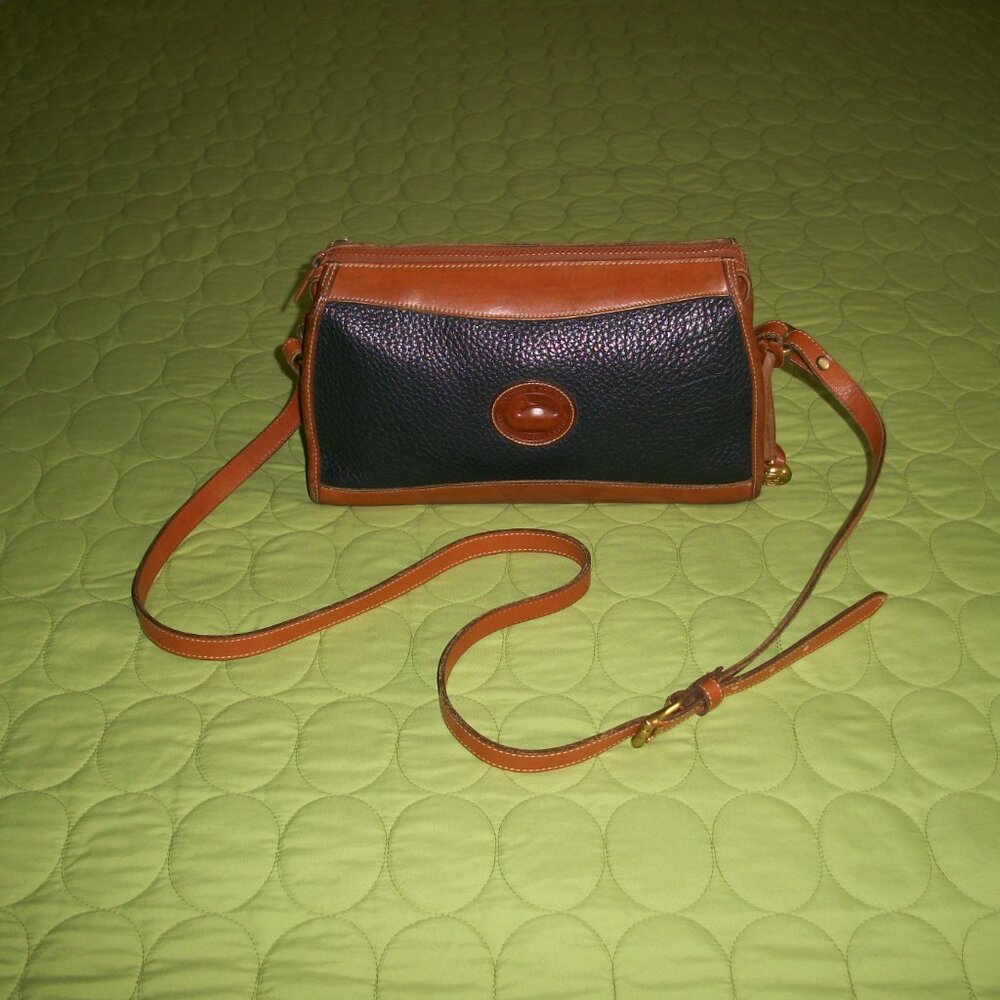 Dooney & Bourke Vintage Black/Congnac Color Trim